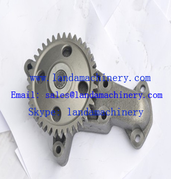 Komatsu S6D105 engine oil pump 6136-51-1002 PC200-1 excavator parts