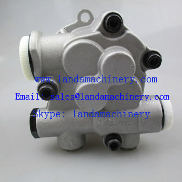 Kato HD820-3 Excavator Hydraulic pilot gear pump K3V112 parts