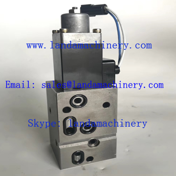 Kato Excavator HD820 Digger Hydraulic Pump Parts Solenoid Valve